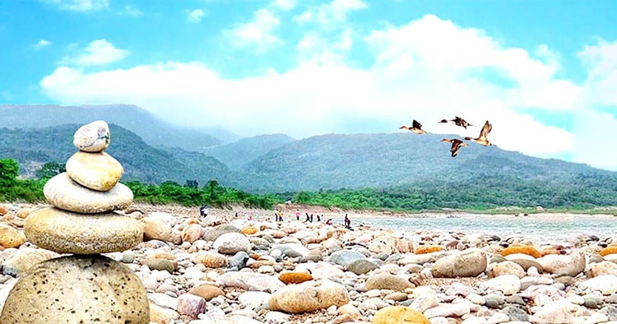 ভোলাগঞ্জ সাদা পাথর 